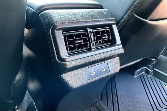 Used 2023 Honda Accord EX-L image 10