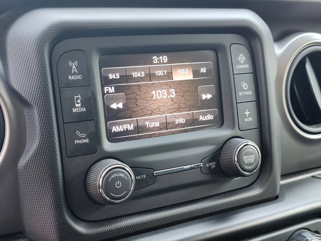 Used 2021 Jeep Wrangler Unlimited Sport AWD/4WD image 19
