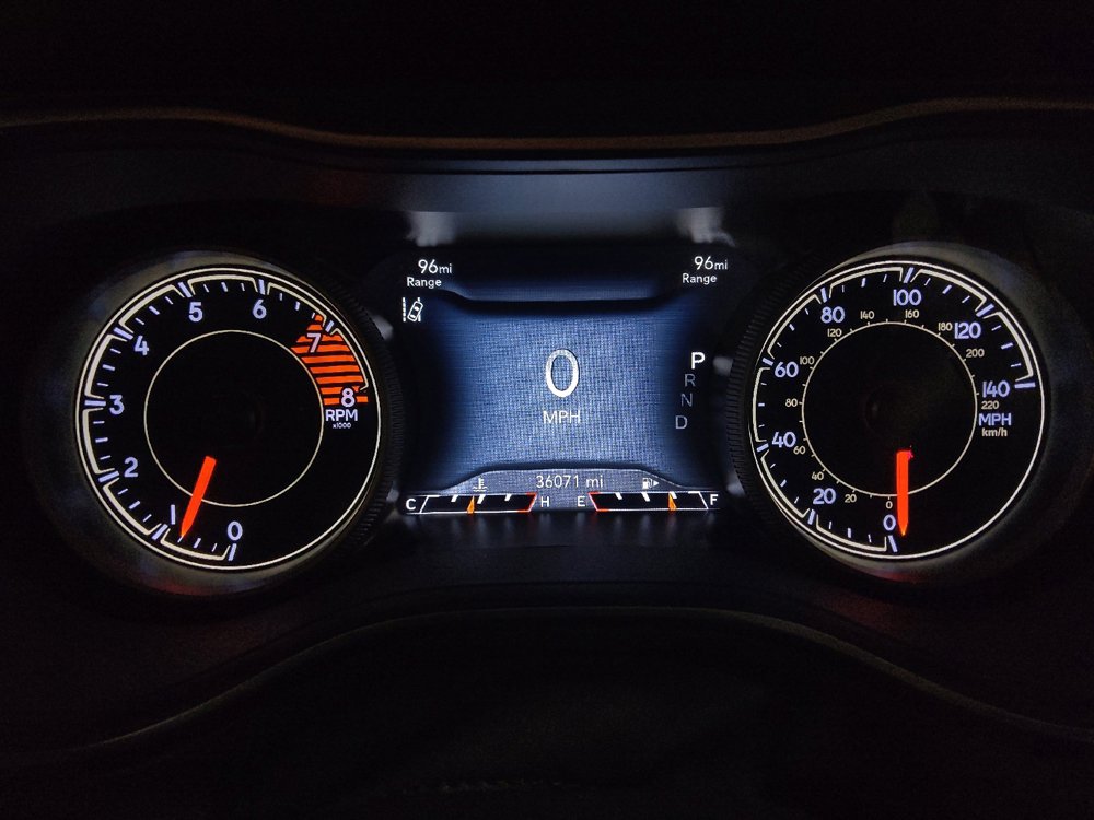 Used 2022 Jeep Cherokee Trailhawk w/ Premium Leather Package AWD/4WD image 23