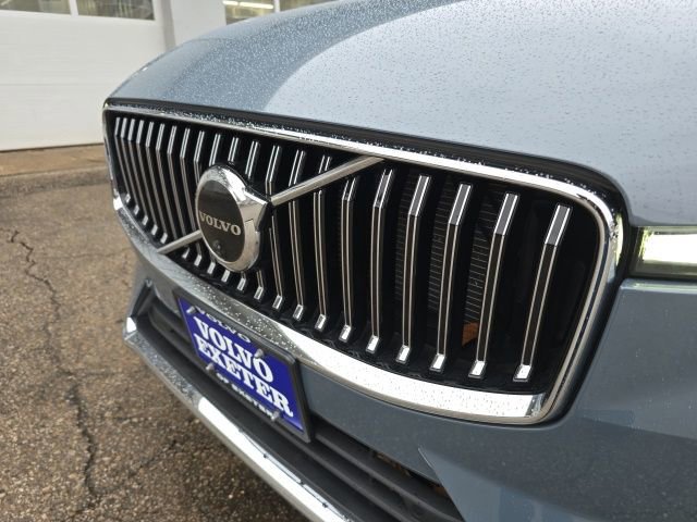 Certified 2023 Volvo XC60 B5 Plus w/ Climate Package image 14