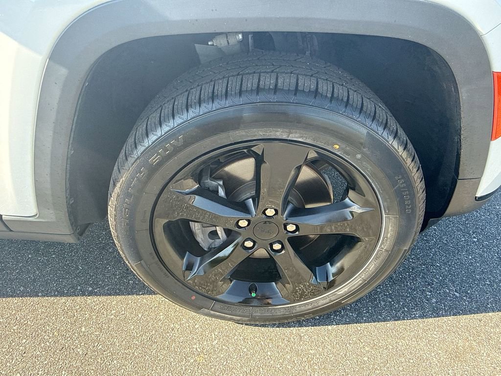 Used 2021 Jeep Grand Cherokee L Laredo AWD/4WD image 28