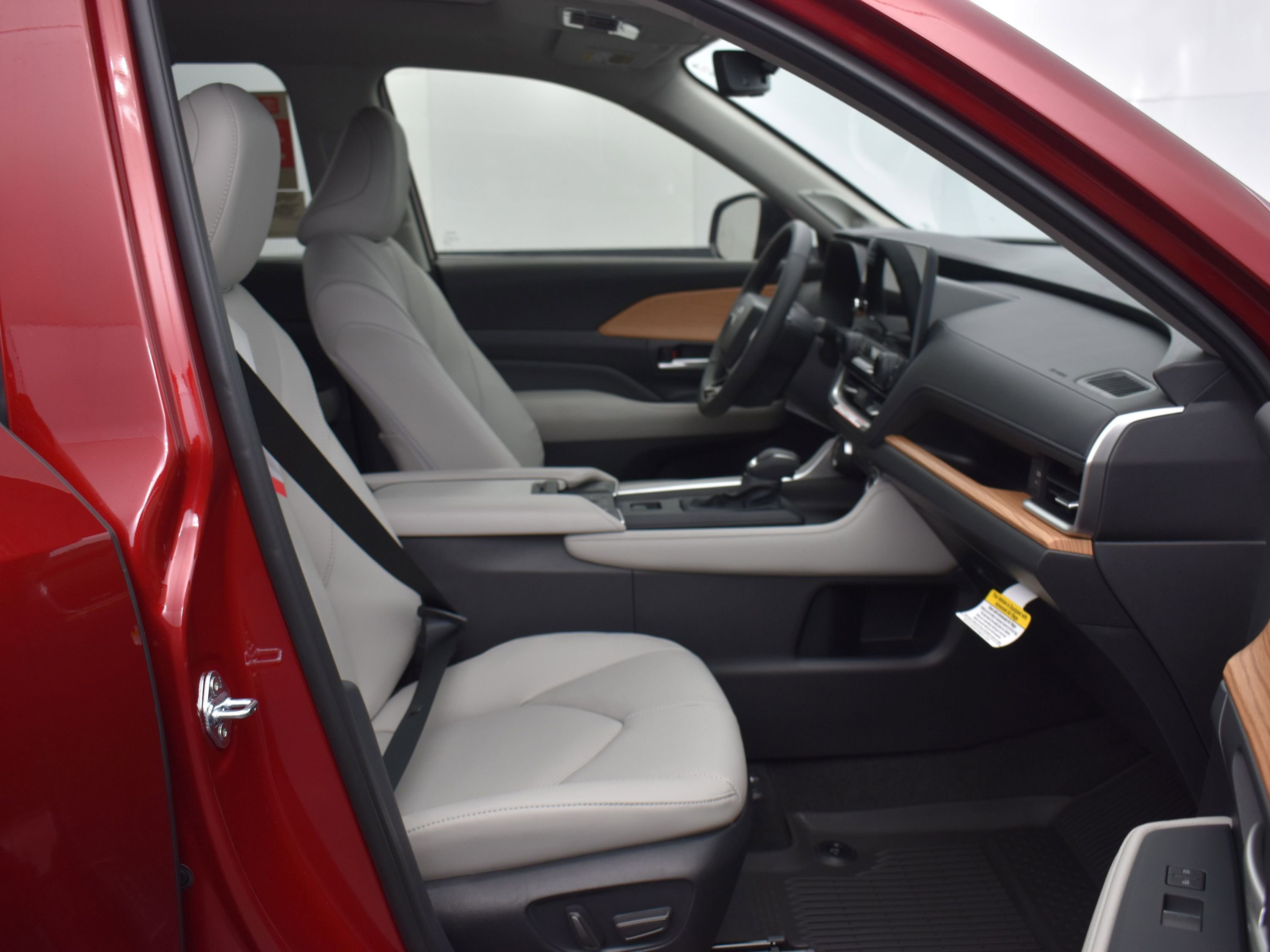 Used 2026 Toyota Grand Highlander Limited image 10