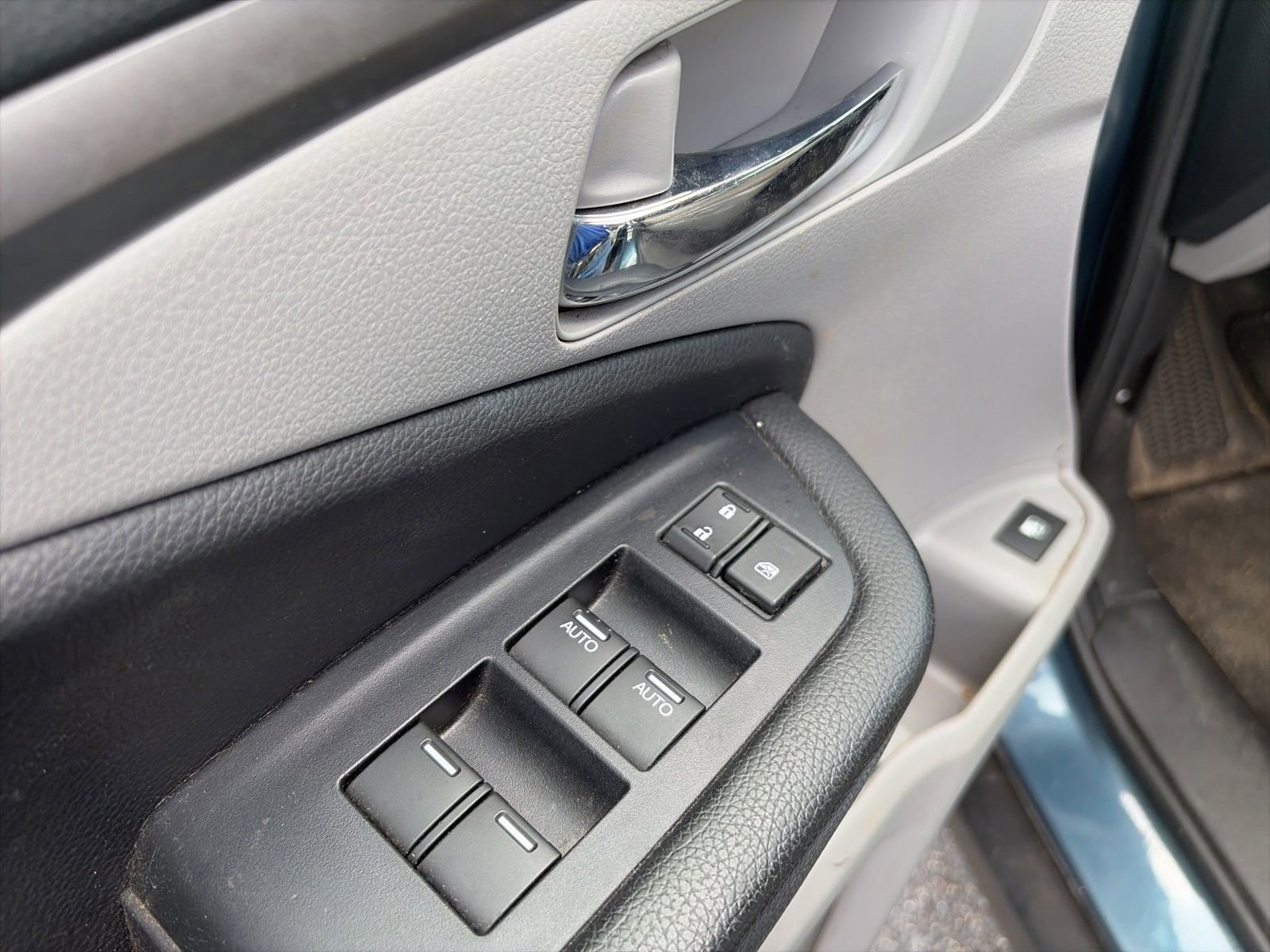 Used 2021 Honda Pilot EX image 14