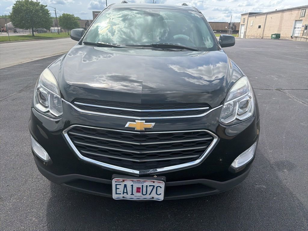 Used 2017 Chevrolet Equinox LT w/ Convenience Package AWD/4WD image 2