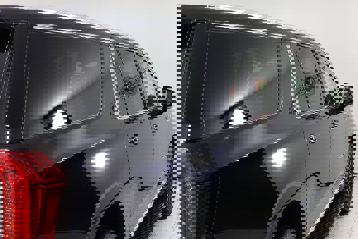 Used 2023 GMC Yukon XL Denali w/ LPO, Floor Liner Package image 48