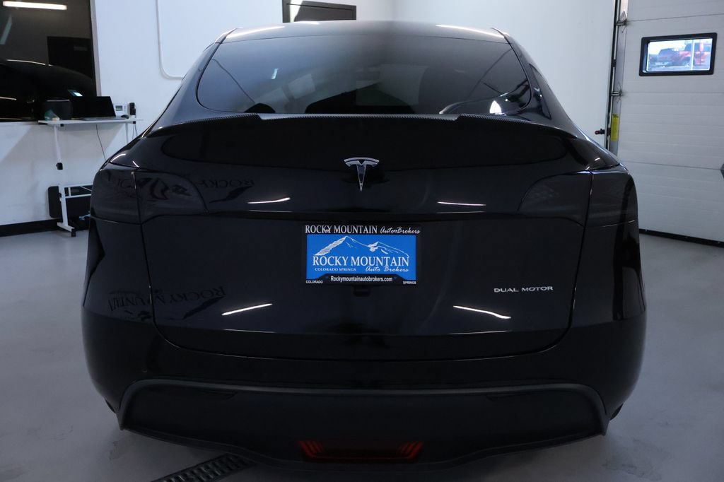 Used 2021 Tesla Model Y Long Range AWD/4WD image 6