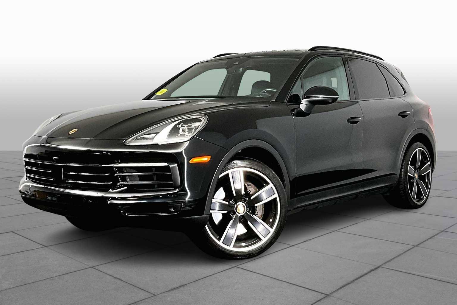 Used 2022 Porsche Cayenne image 1