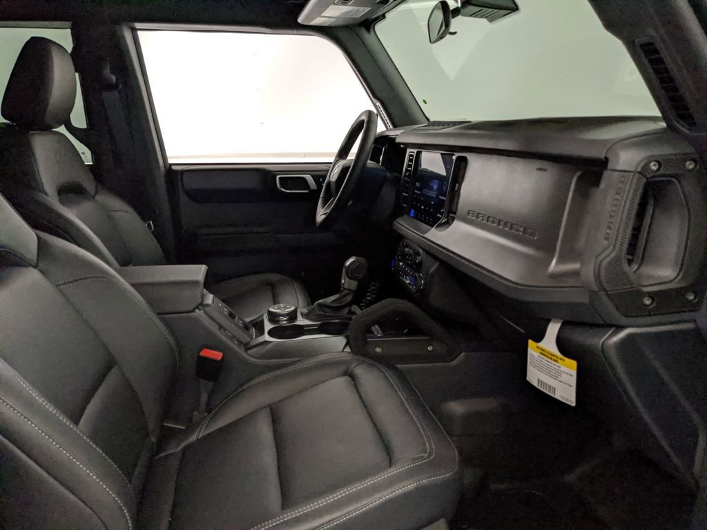 New 2025 Ford Bronco Badlands image 27