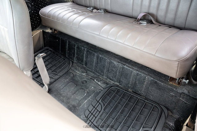 Used 1992 Ford Bronco Custom AWD/4WD image 97