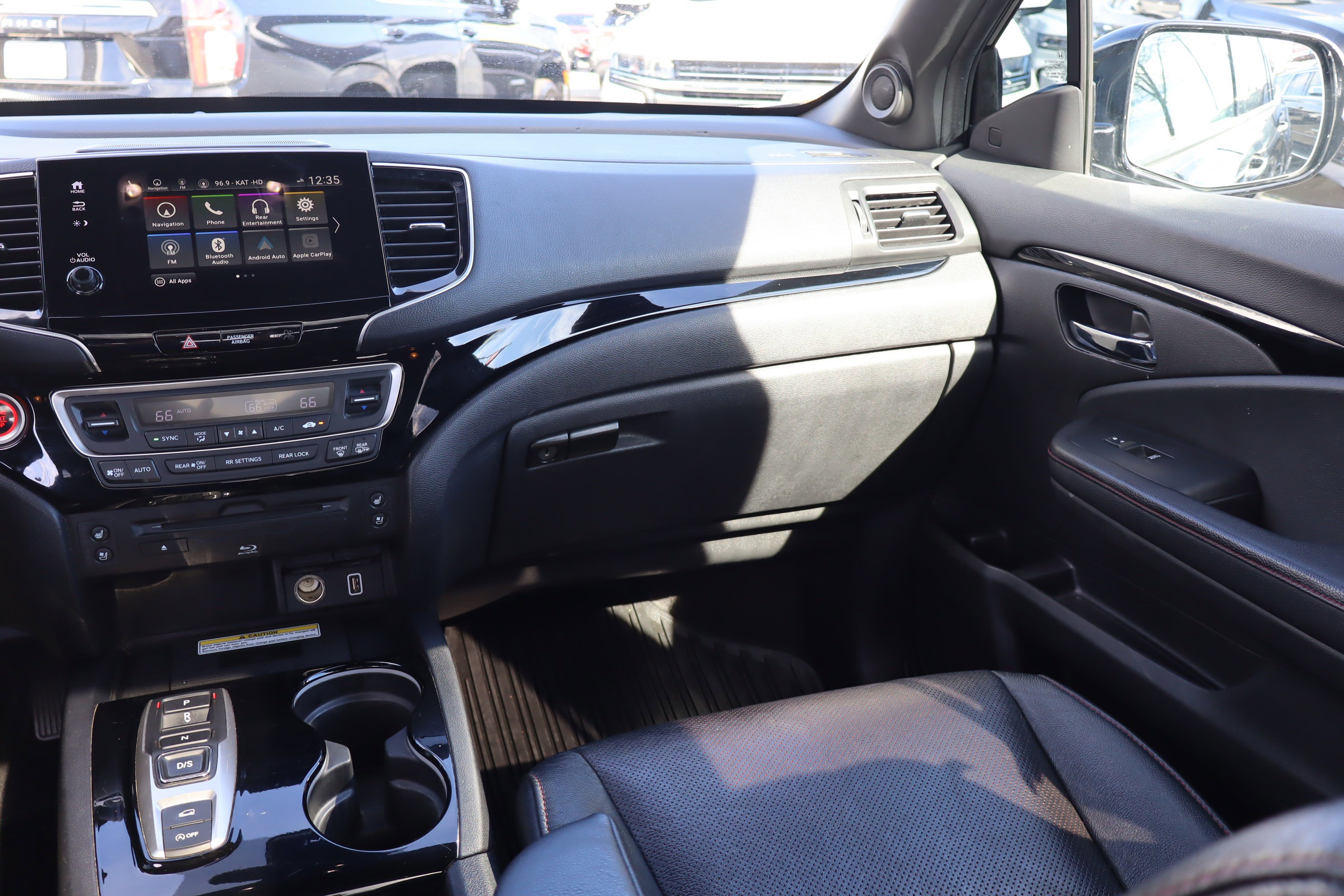 Used 2020 Honda Pilot Black Edition image 16