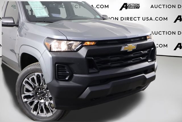 Used 2026 Chevrolet Colorado W/T w/ Advanced Trailering Package AWD/4WD image 47