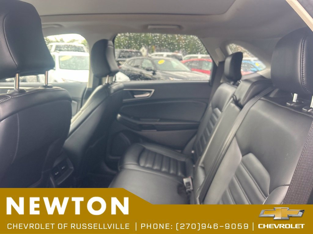 Used 2022 Ford Edge SEL AWD/4WD image 10