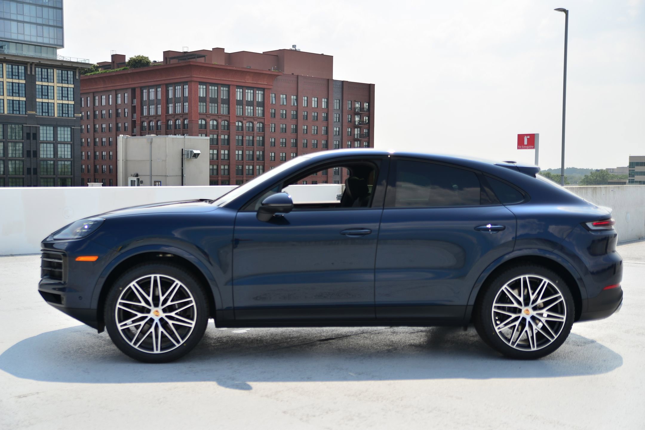 Certified 2026 Porsche Cayenne Coupe AWD image 2