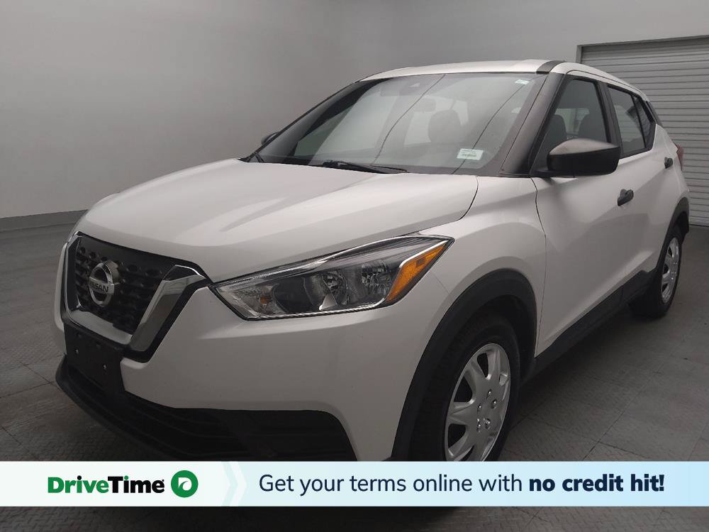 Used 2020 Nissan Kicks S FWD image 1