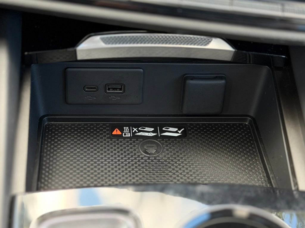 Used 2025 Buick Envision Avenir AWD/4WD image 15