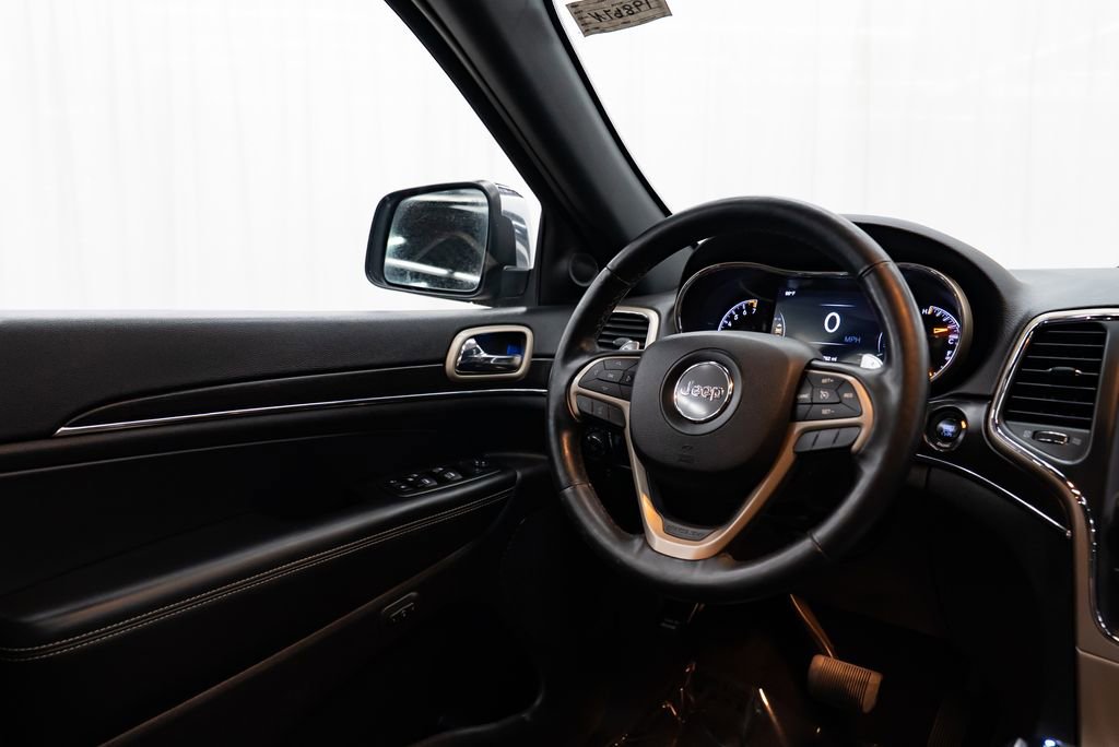 Used 2015 Jeep Grand Cherokee Limited image 12