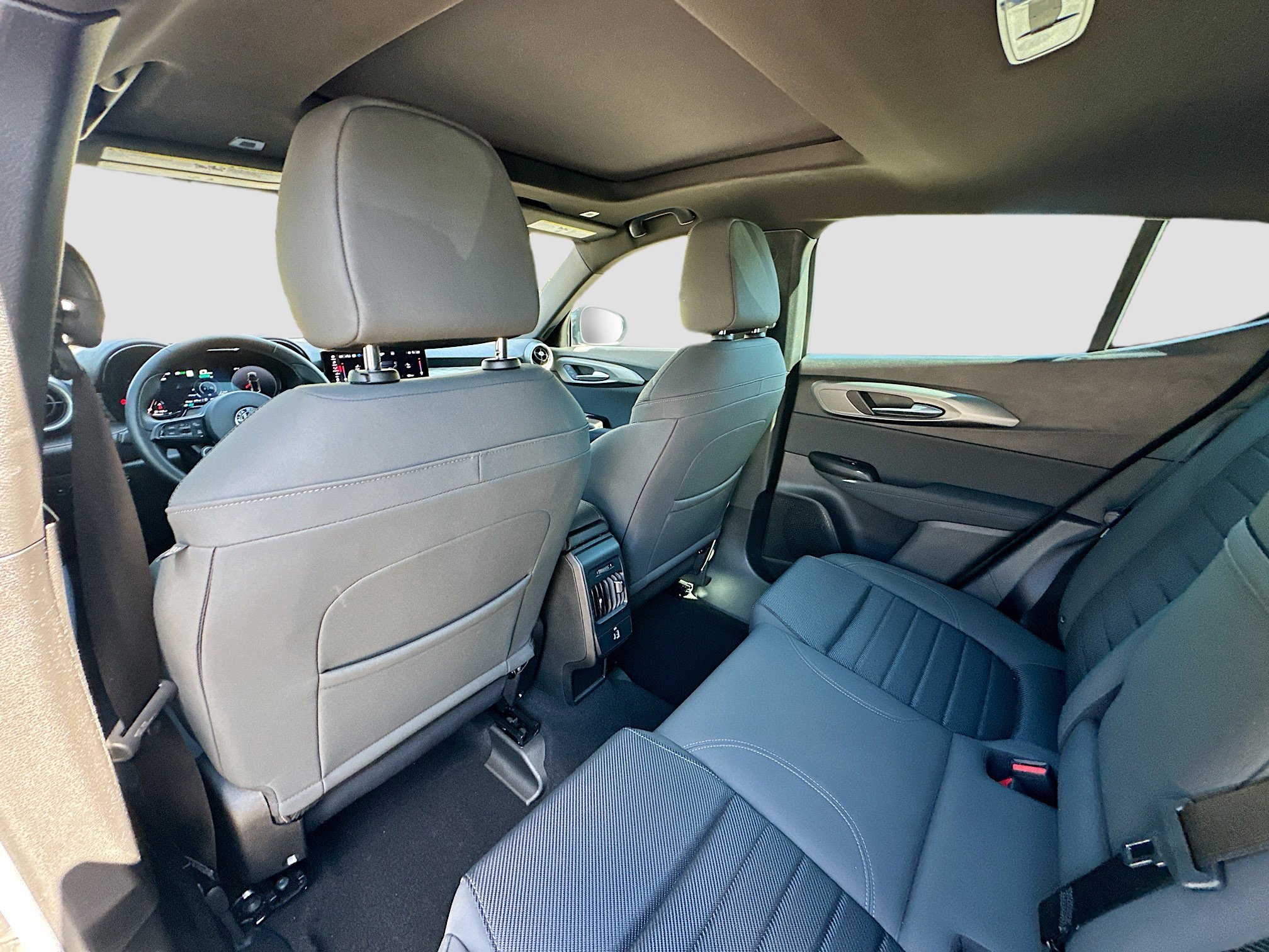 Used 2024 Alfa Romeo Tonale Ti image 27