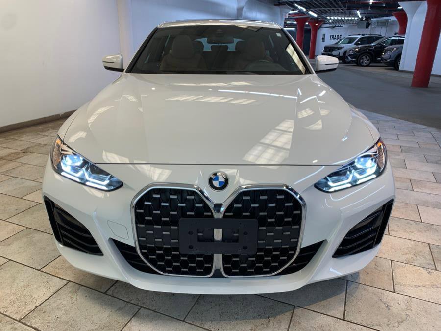 Used 2023 BMW 430i Gran Coupe xDrive w/ M Sport Package AWD/4WD image 3