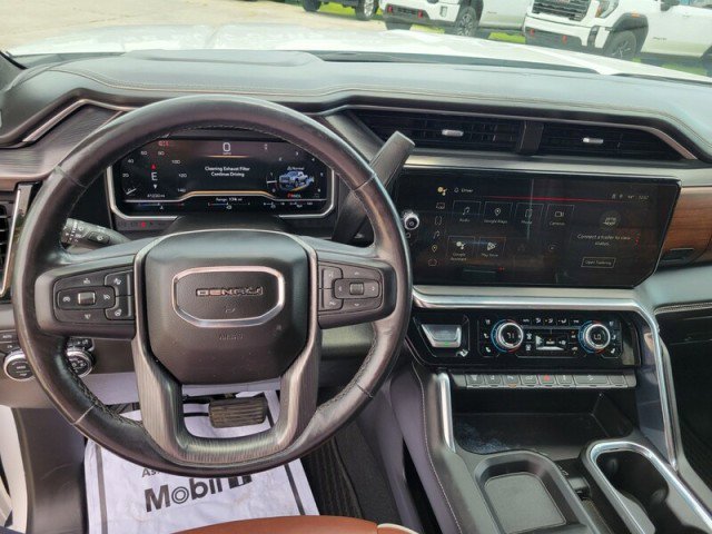 Used 2024 GMC Sierra 2500 Denali Ultimate image 11