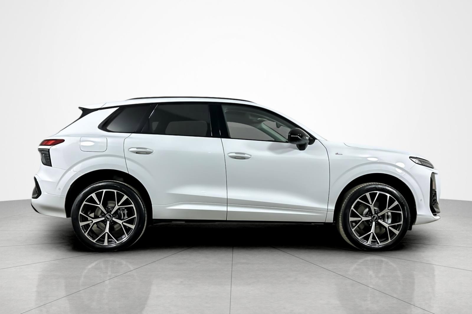 New 2026 Audi Q3 quattro 2.0T image 7