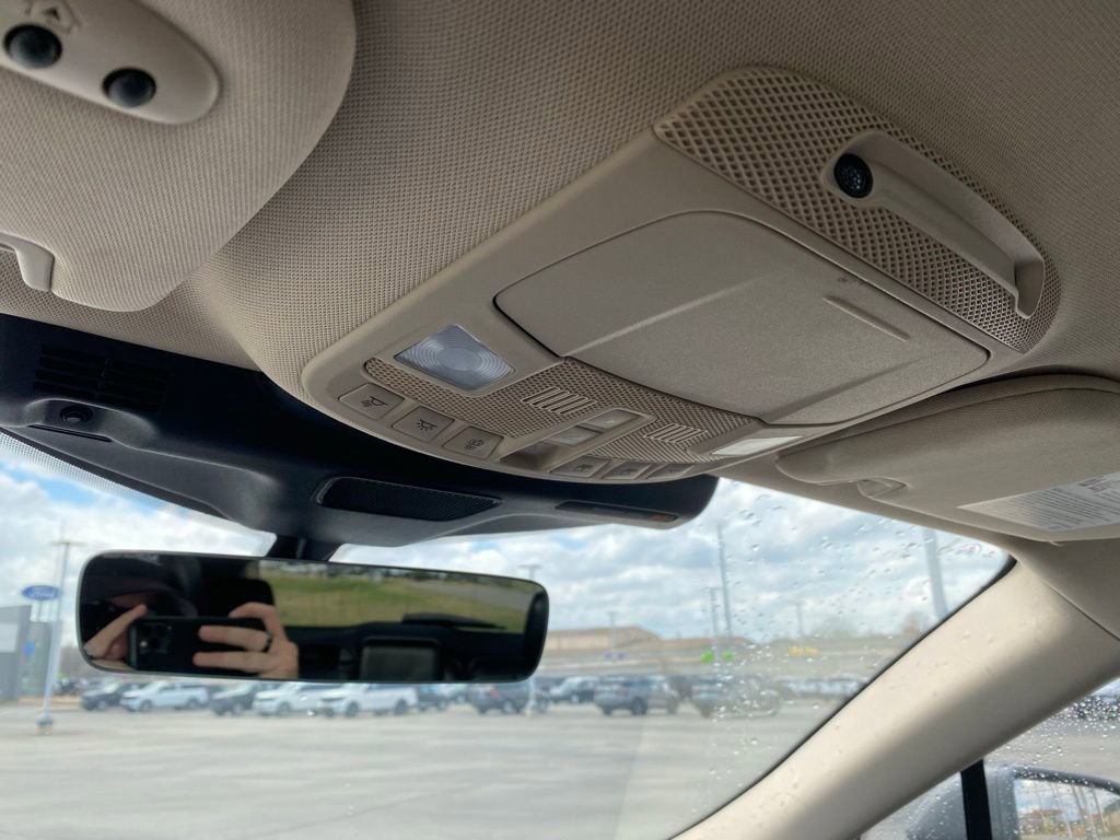 Used 2023 Lincoln Nautilus Reserve image 25