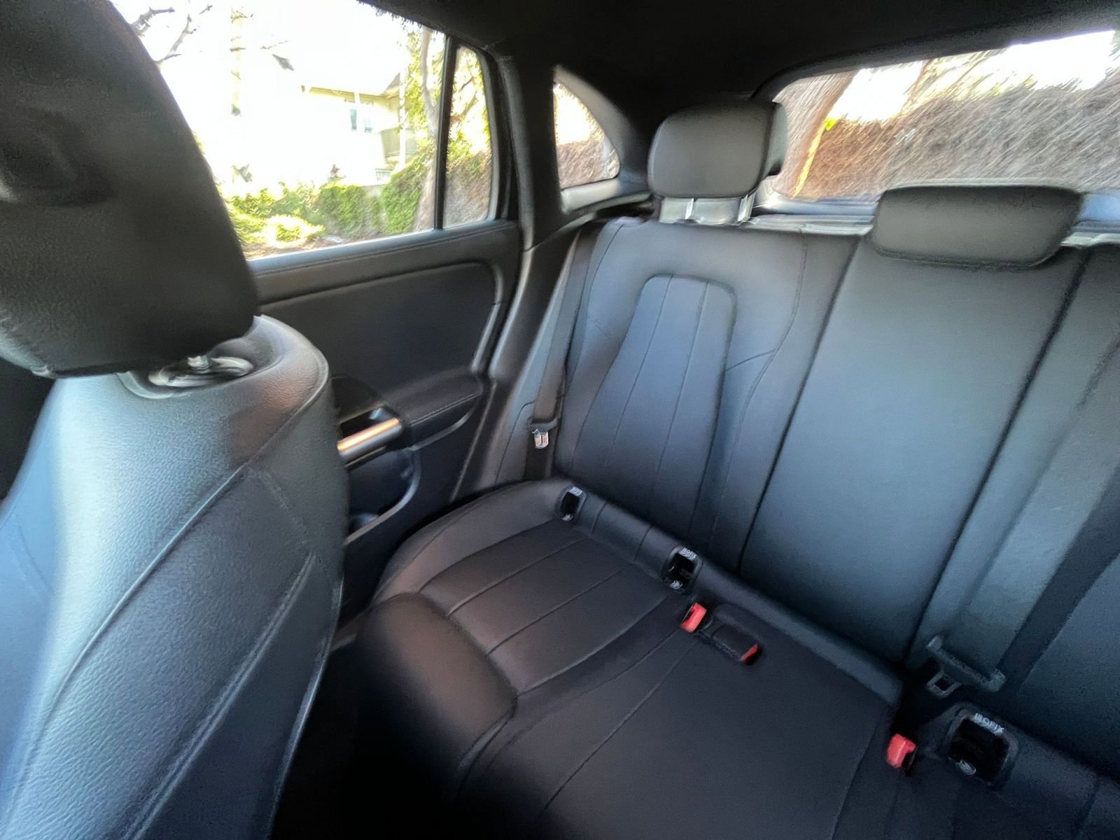 Used 2025 Mercedes-Benz GLA 250 4MATIC image 40