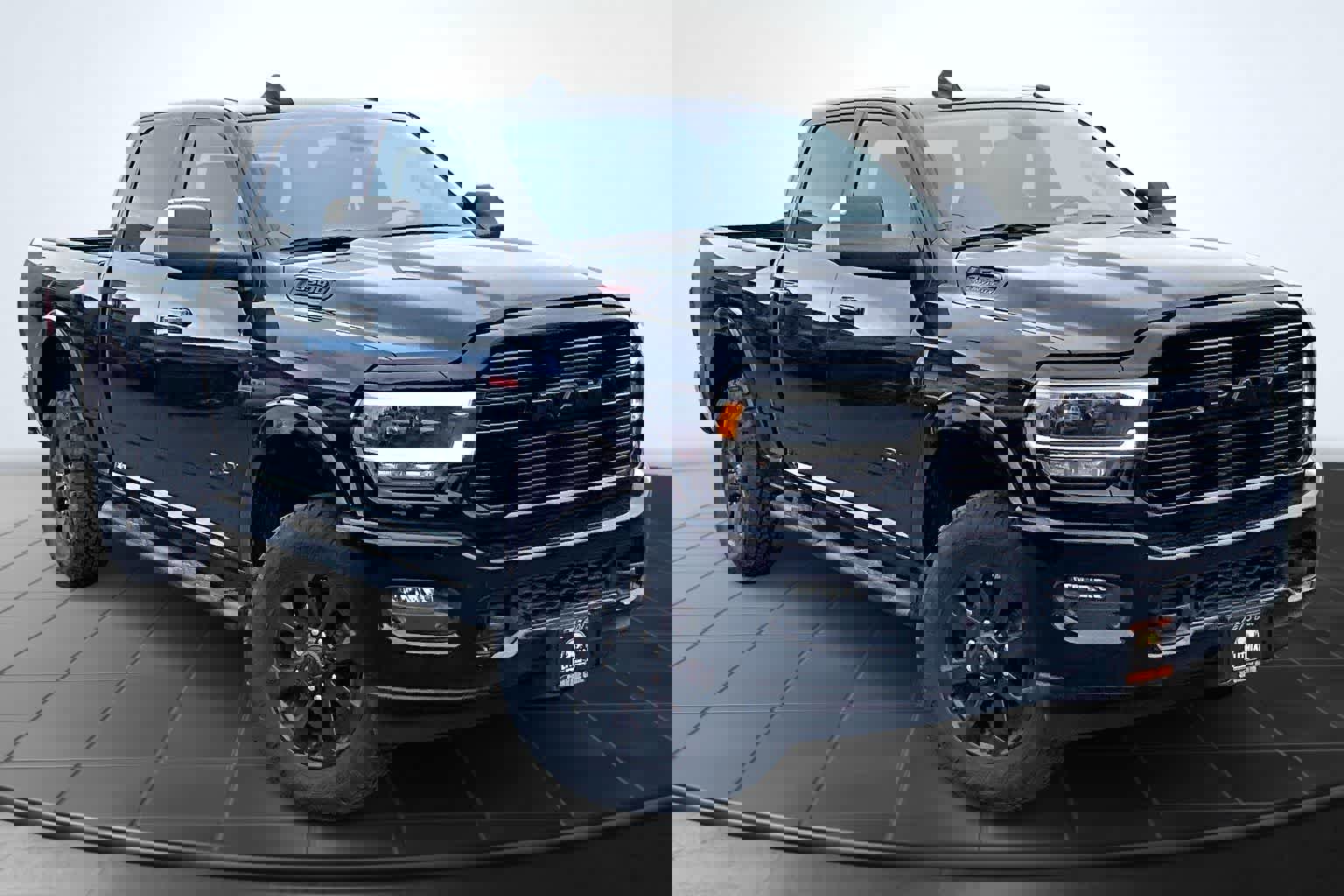 Used 2020 RAM 3500 Laramie image 7