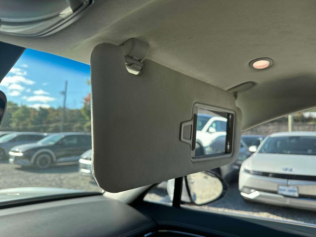 New 2025 Genesis Electrified GV70 Advanced w/ Prestige Package image 30