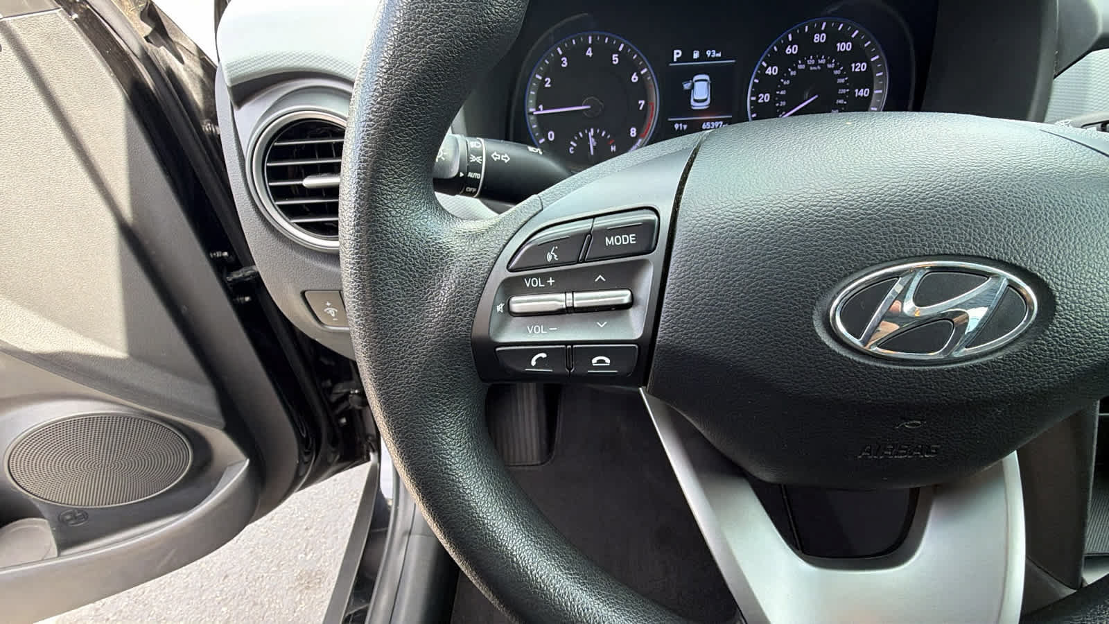 Used 2019 Hyundai Kona SE FWD image 19