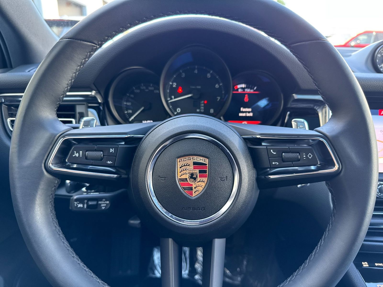 Certified 2025 Porsche Macan image 26