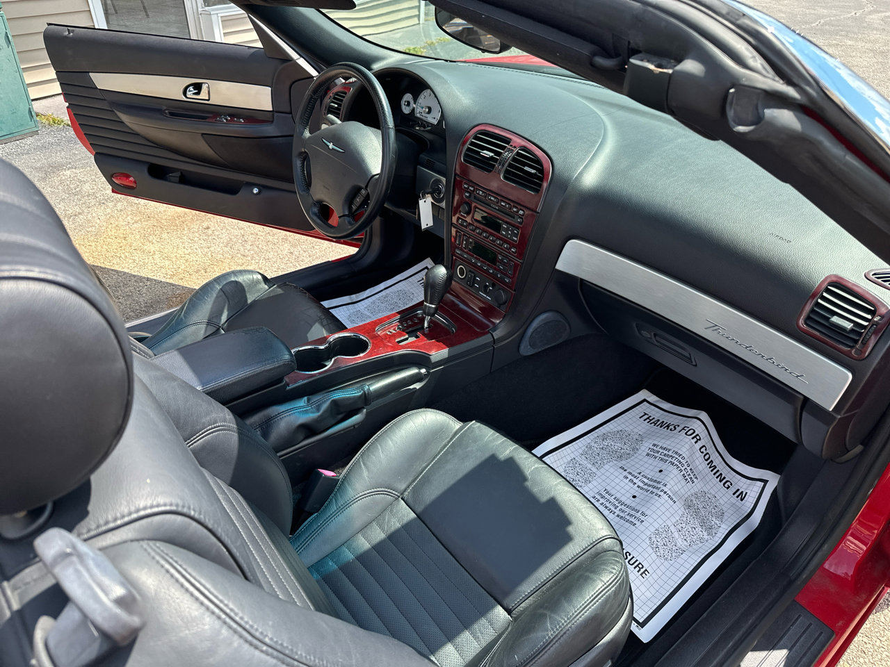 Used 2003 Ford Thunderbird image 18