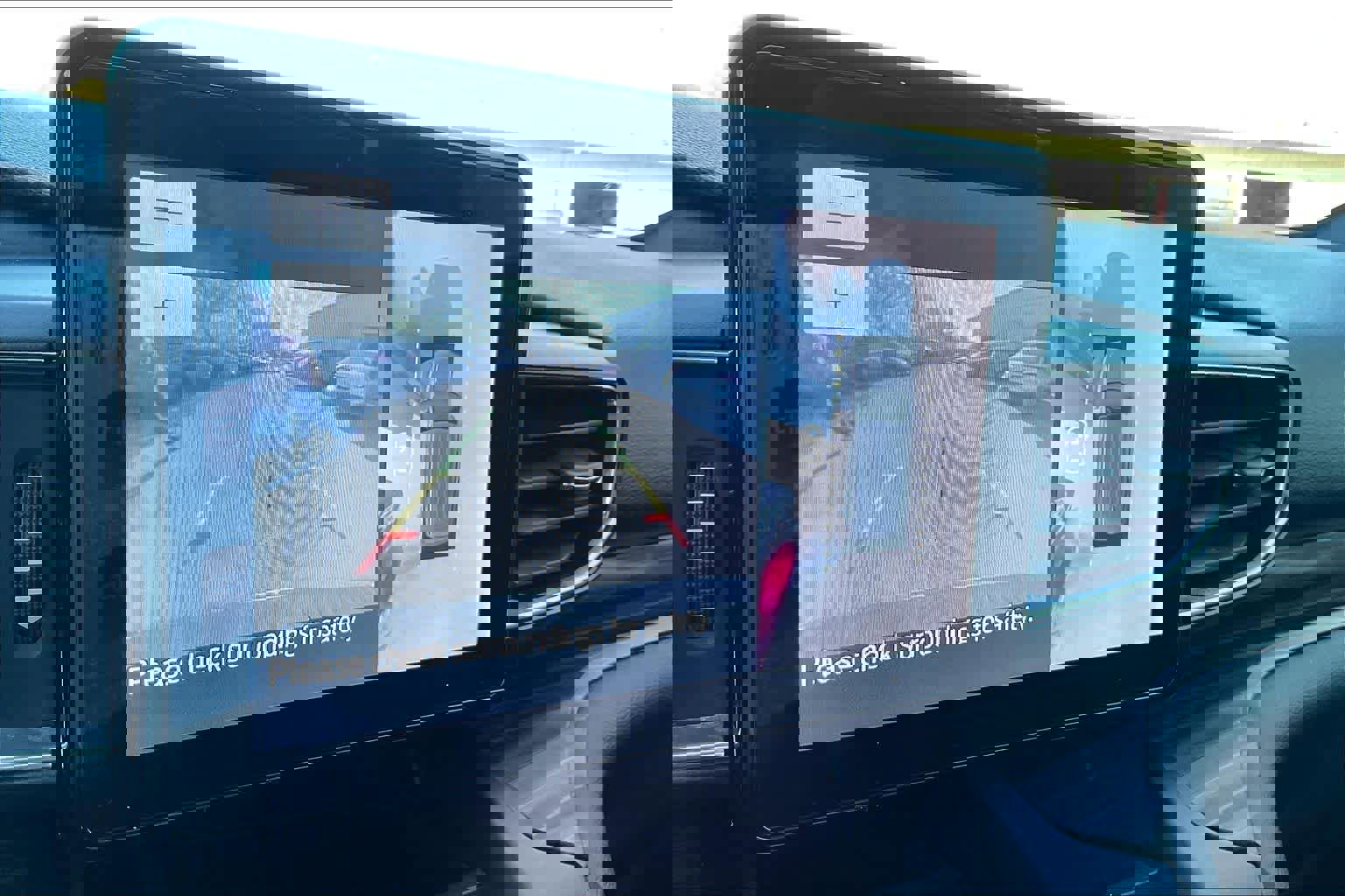 Used 2020 Ford Explorer Limited image 25