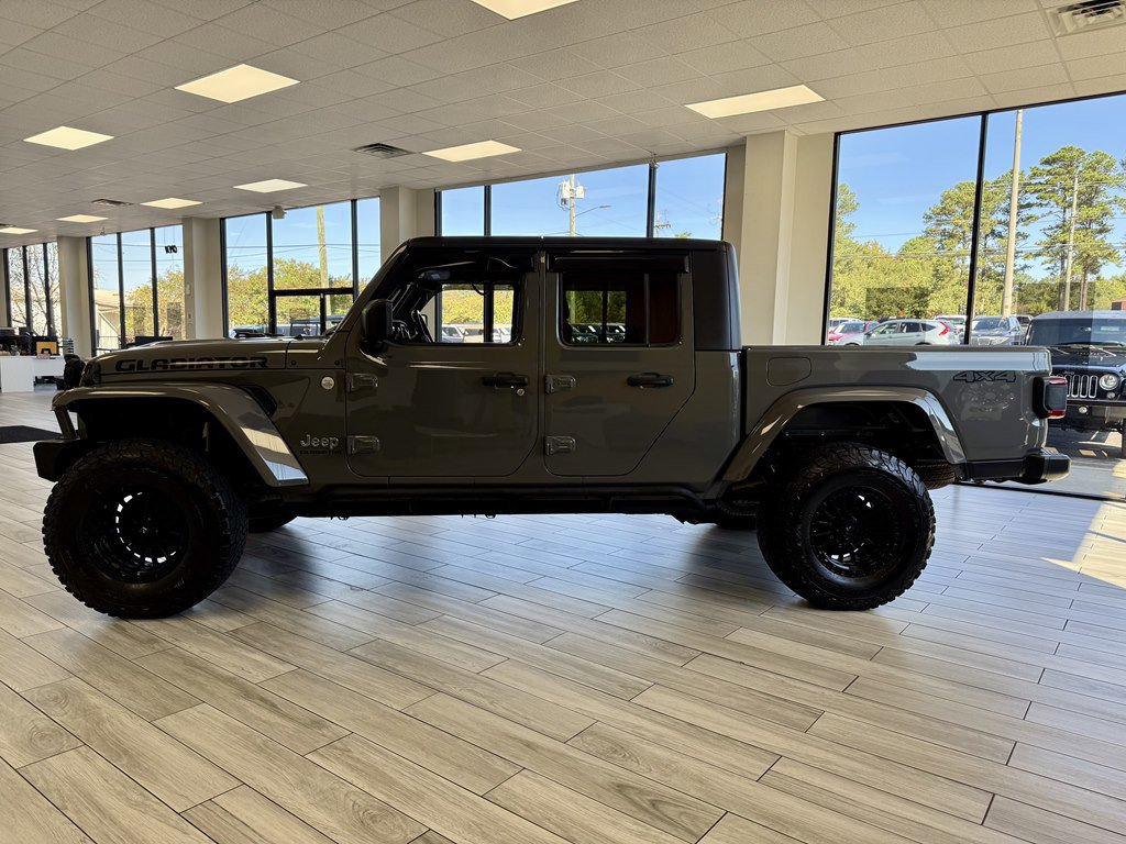 Used 2020 Jeep Gladiator Overland image 4