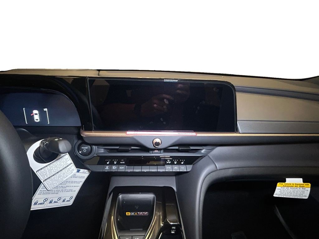 New 2026 Toyota Crown Platinum AWD/4WD image 10