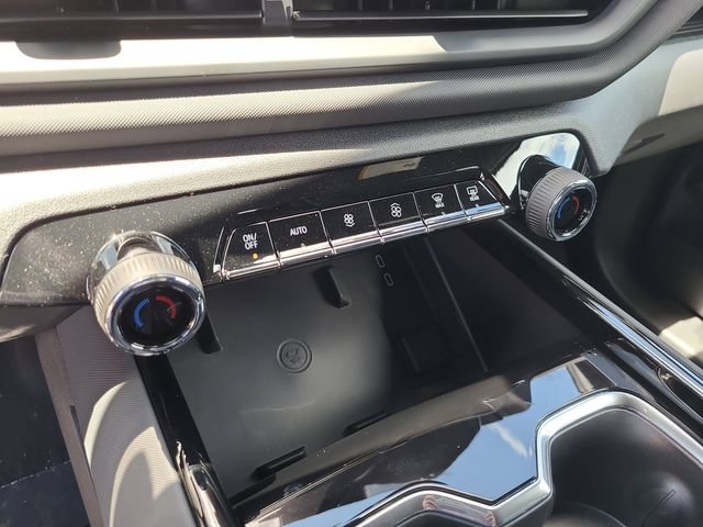 New 2026 Chevrolet Silverado EV LT w/ Plus Package AWD/4WD image 30