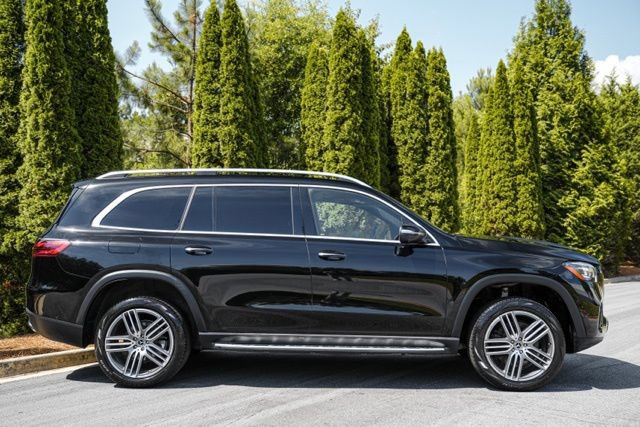 Used 2024 Mercedes-Benz GLS 450 4MATIC w/ Pinnacle Trim Package image 12