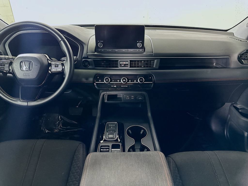 Used 2025 Honda Pilot Sport image 19