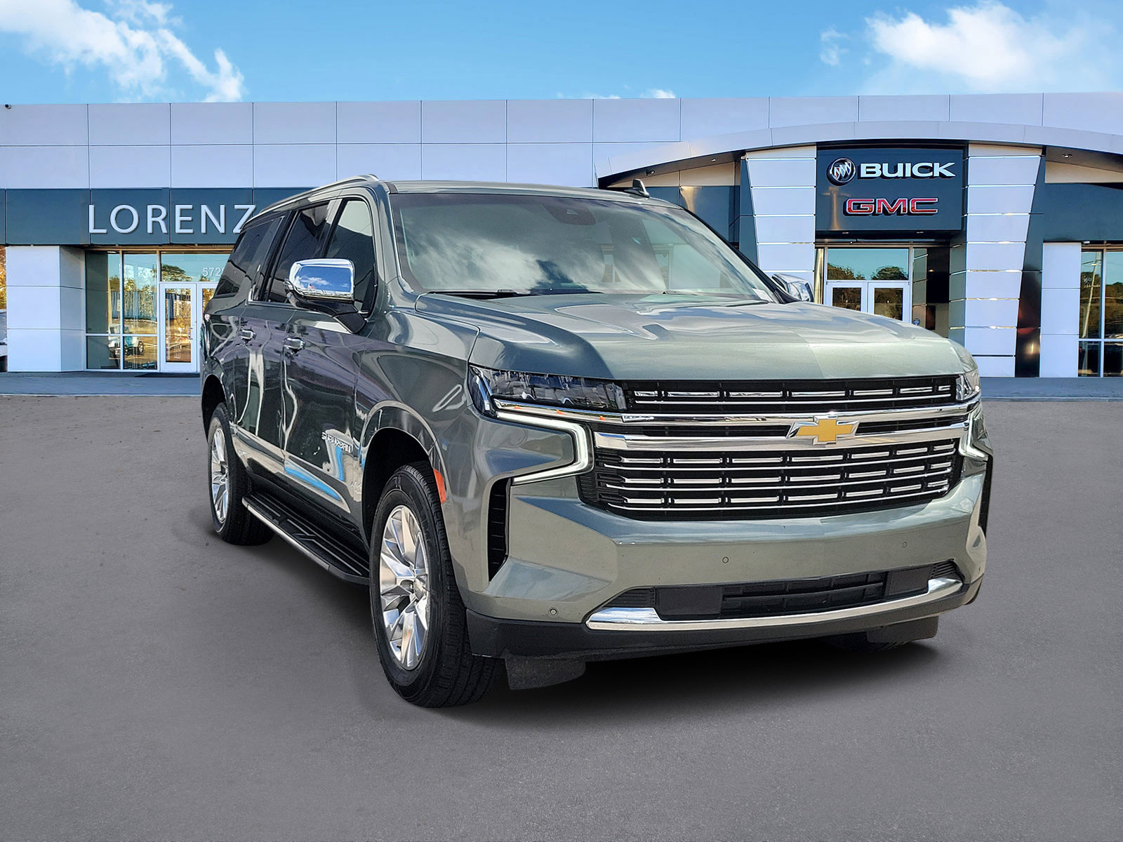 Used 2023 Chevrolet Suburban Premier image 3