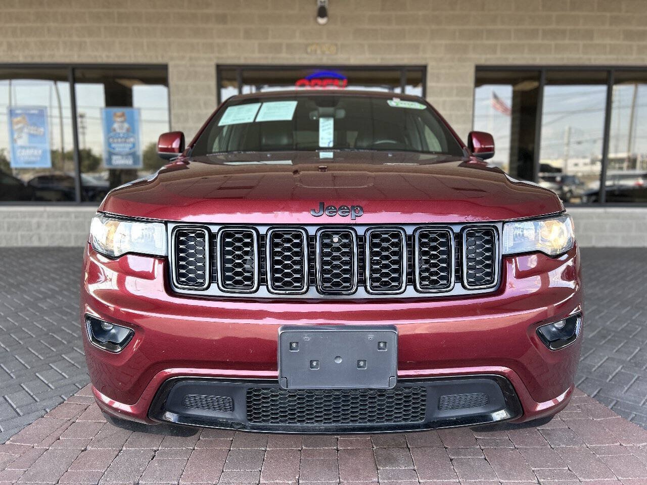 Used 2019 Jeep Grand Cherokee Altitude AWD/4WD image 26