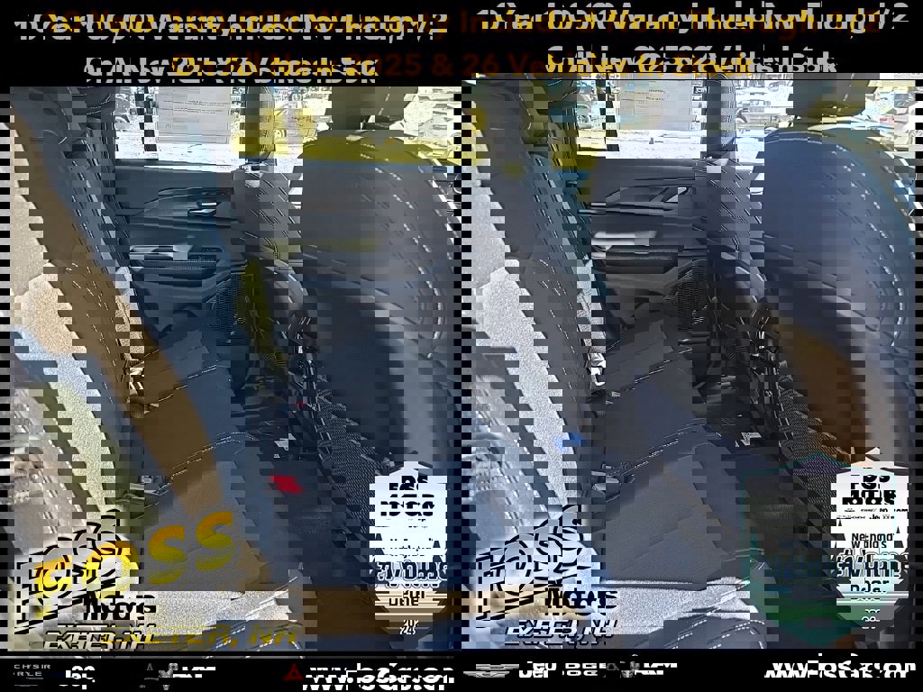 New 2025 Jeep Grand Cherokee Laredo image 13