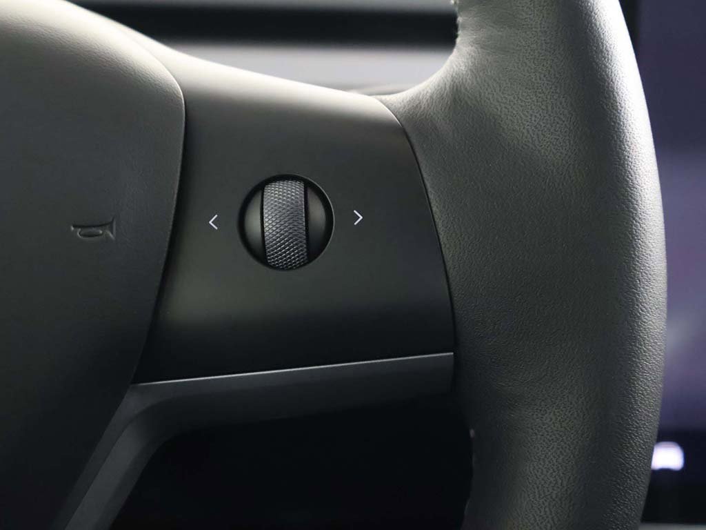 Used 2023 Tesla Model 3 Performance image 40