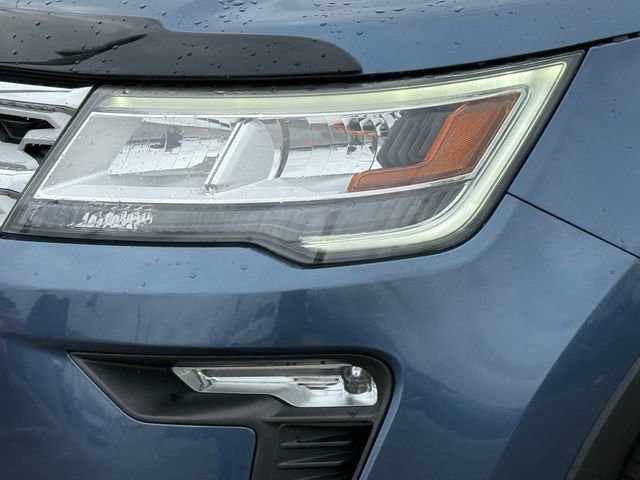 Certified 2018 Ford Explorer XLT w/ Equipment Group 202A FWD image 26