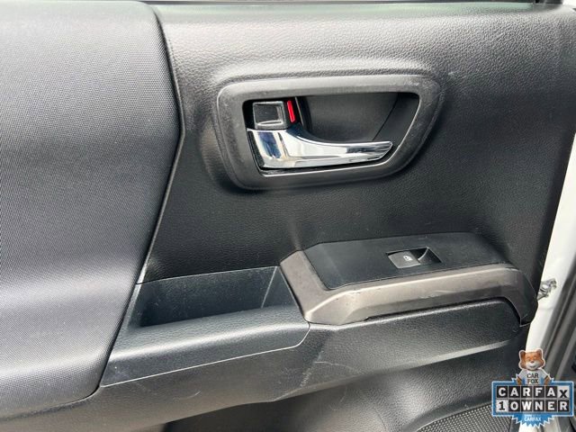 Used 2019 Toyota Tacoma TRD Sport image 34