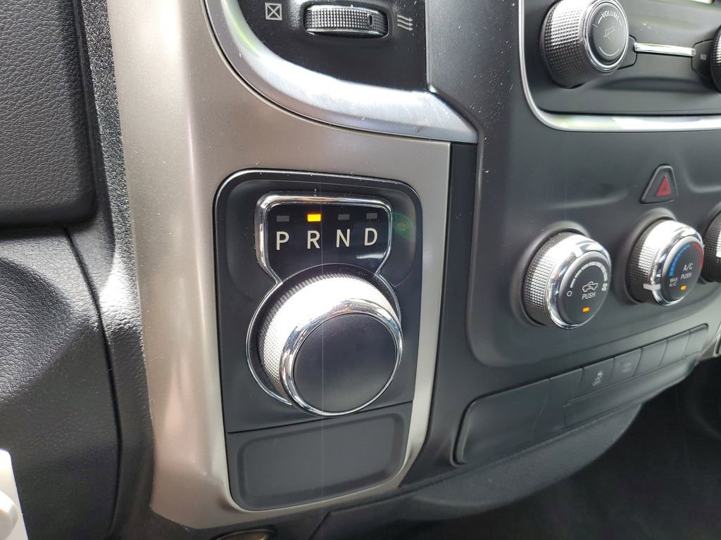 Used 2018 RAM 1500 Classic SLT image 27