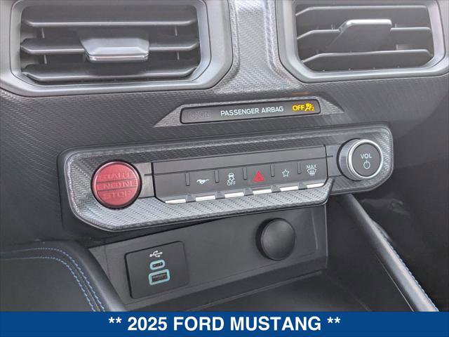 Used 2025 Ford Mustang Dark Horse image 17