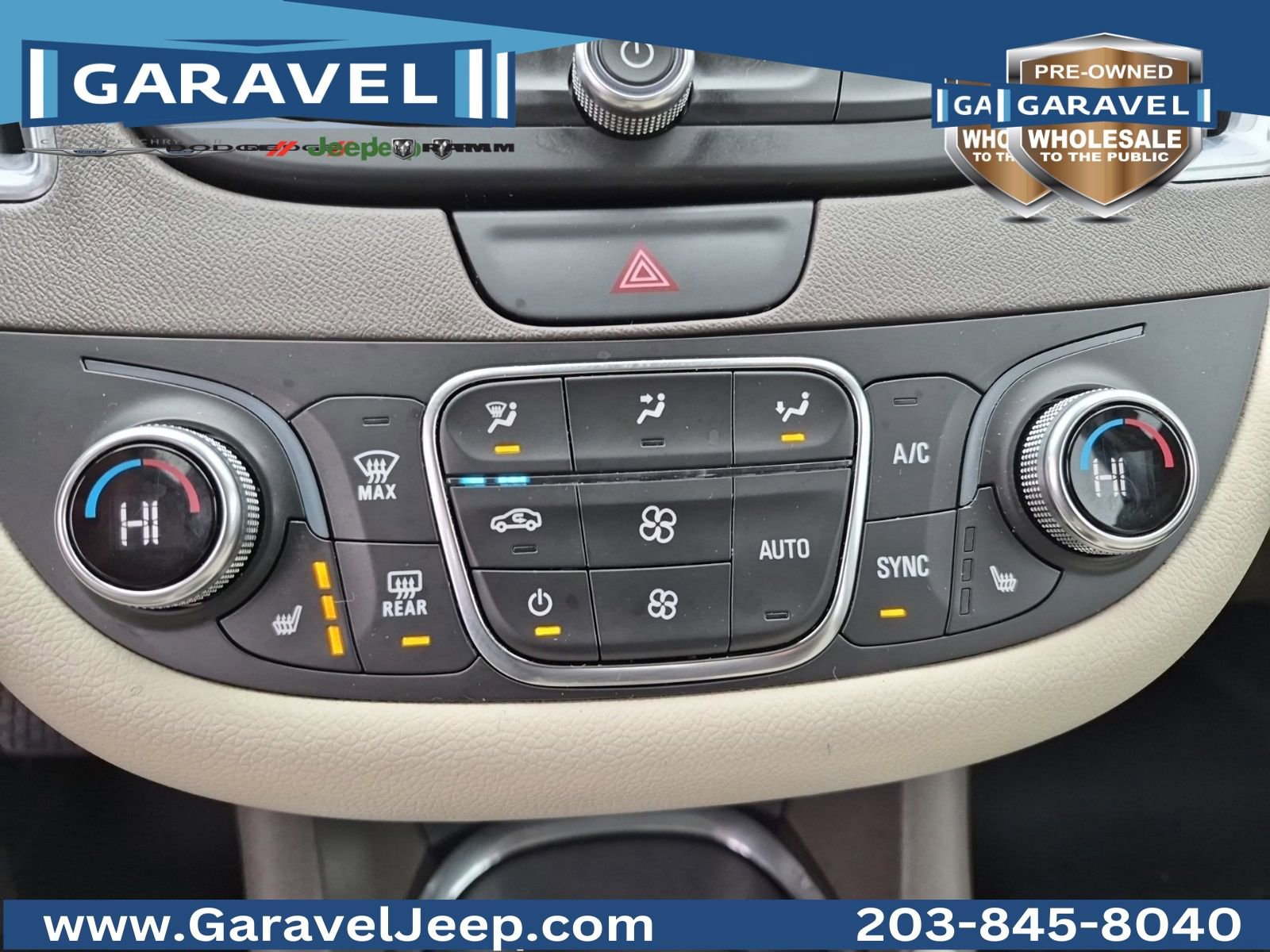 Used 2019 Chevrolet Malibu LT w/ Leather Package image 11