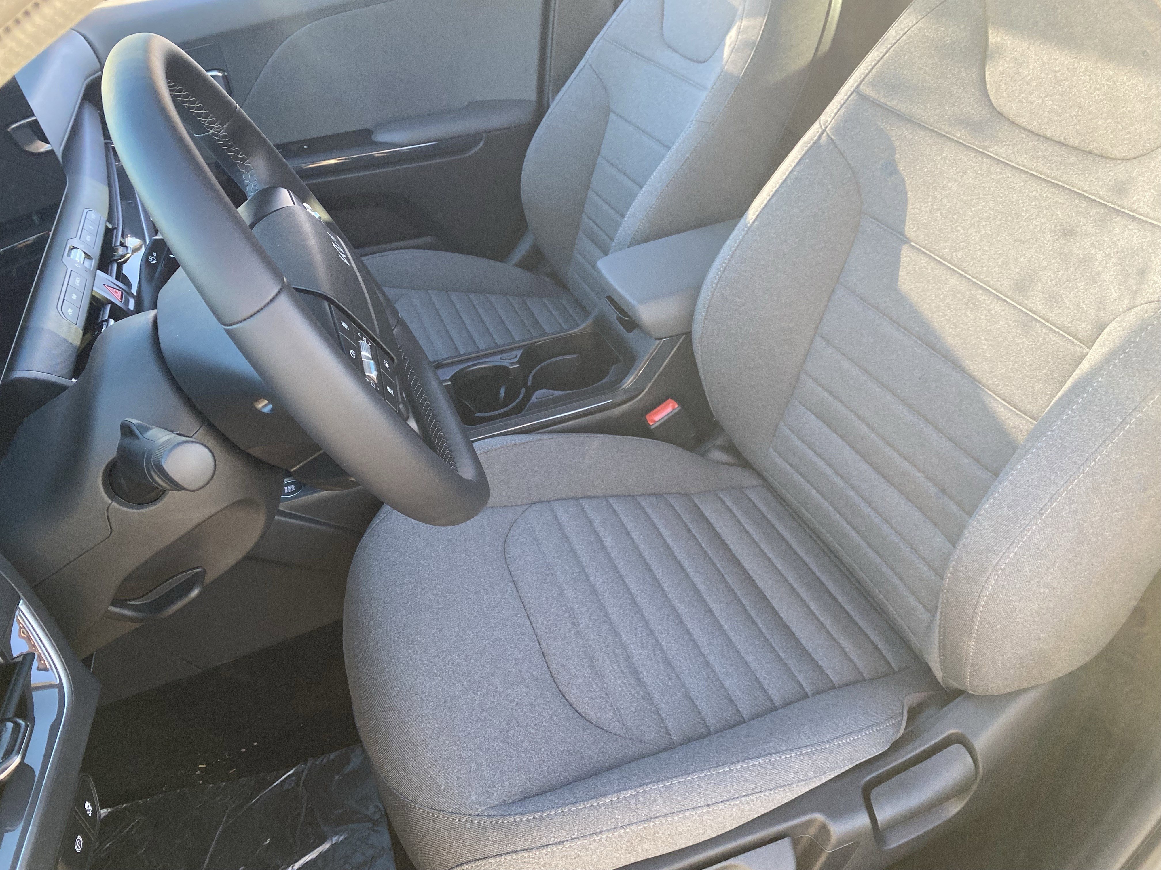 New 2025 Kia K4 EX image 18