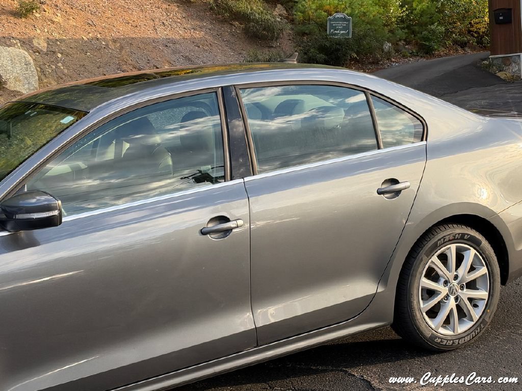 Used 2014 Volkswagen Jetta SE FWD image 26