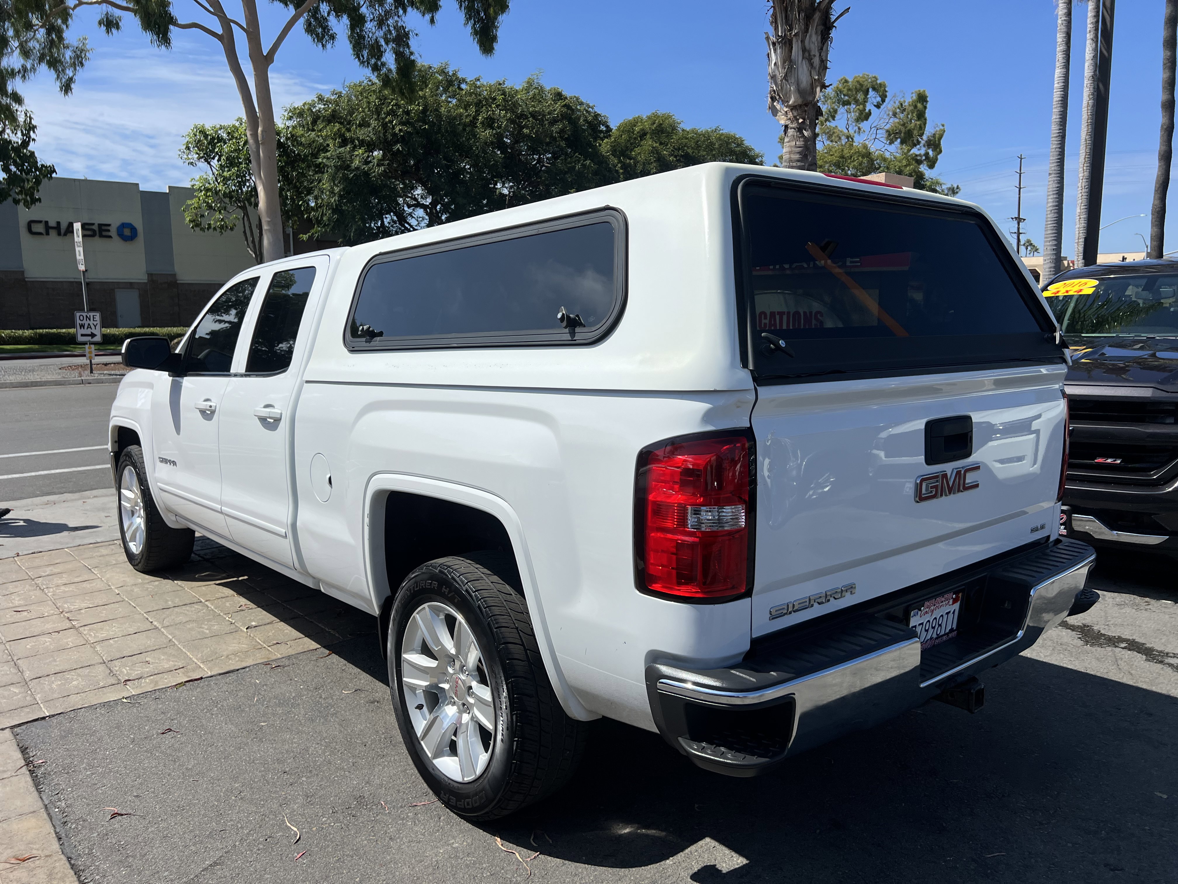 Used 2014 GMC Sierra 1500 SLE w/ SLE Value Package RWD image 6