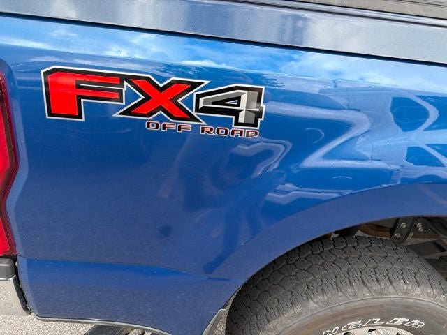 Used 2022 Ford F350 XLT w/ XLT Premium Package AWD/4WD image 12